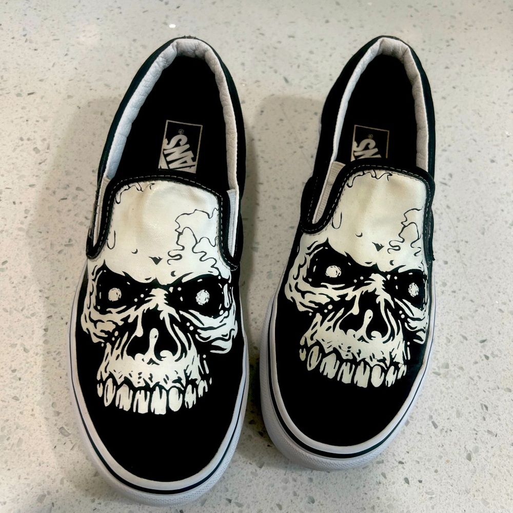 Vans Slip-On Glow-In-The-Dark Skull Skate Shoes